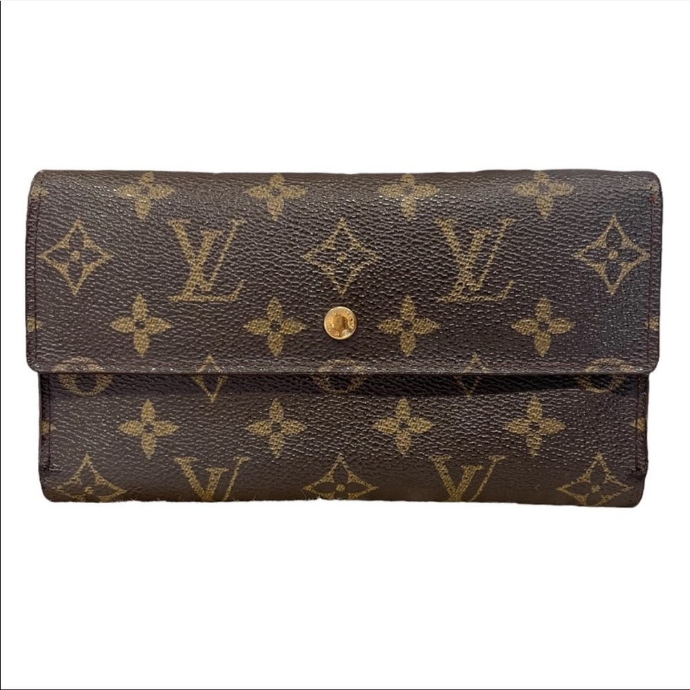 Louis Vuitton Monogram International Wallet